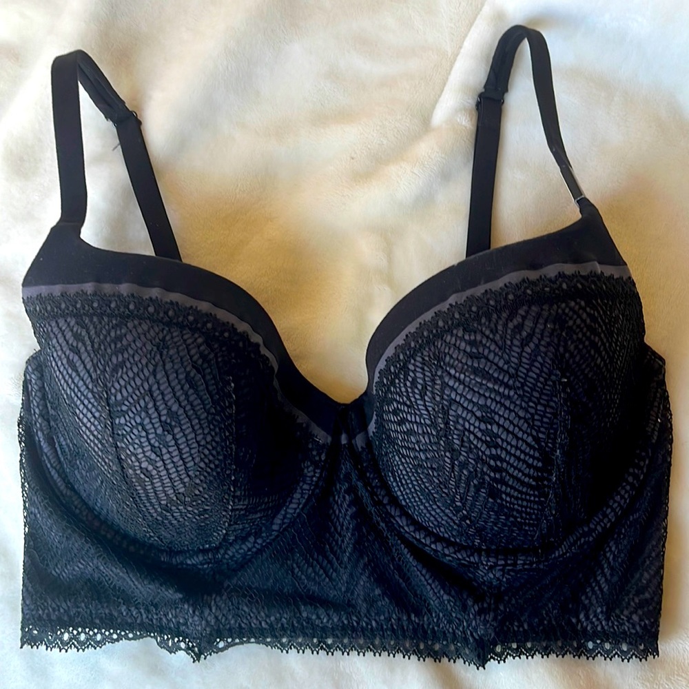 Black Victoria’s secret lined Demi bra